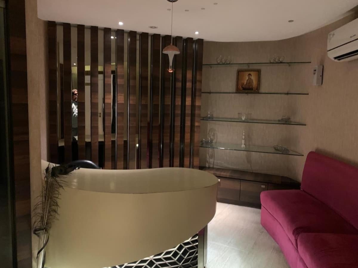 Rajhans Belliza Luxurious Studio Apartment Surat Exterior foto